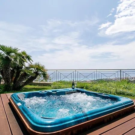 With Sea View Jacuzzi Villa Vallecrosia