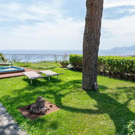 With Sea View Jacuzzi Willa